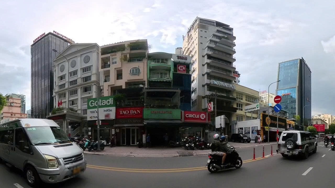 Phòng trọ PTC House Nguyễn Thị Minh Khai - Quận 3 - Toàn cảnh tòa nhà (*)