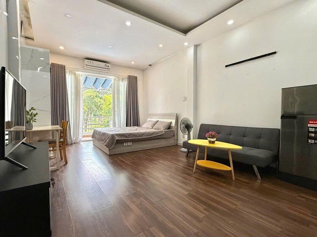 Phòng trọ PTC House Nguyễn Thị Minh Khai - Quận 3 - Phòng (*)