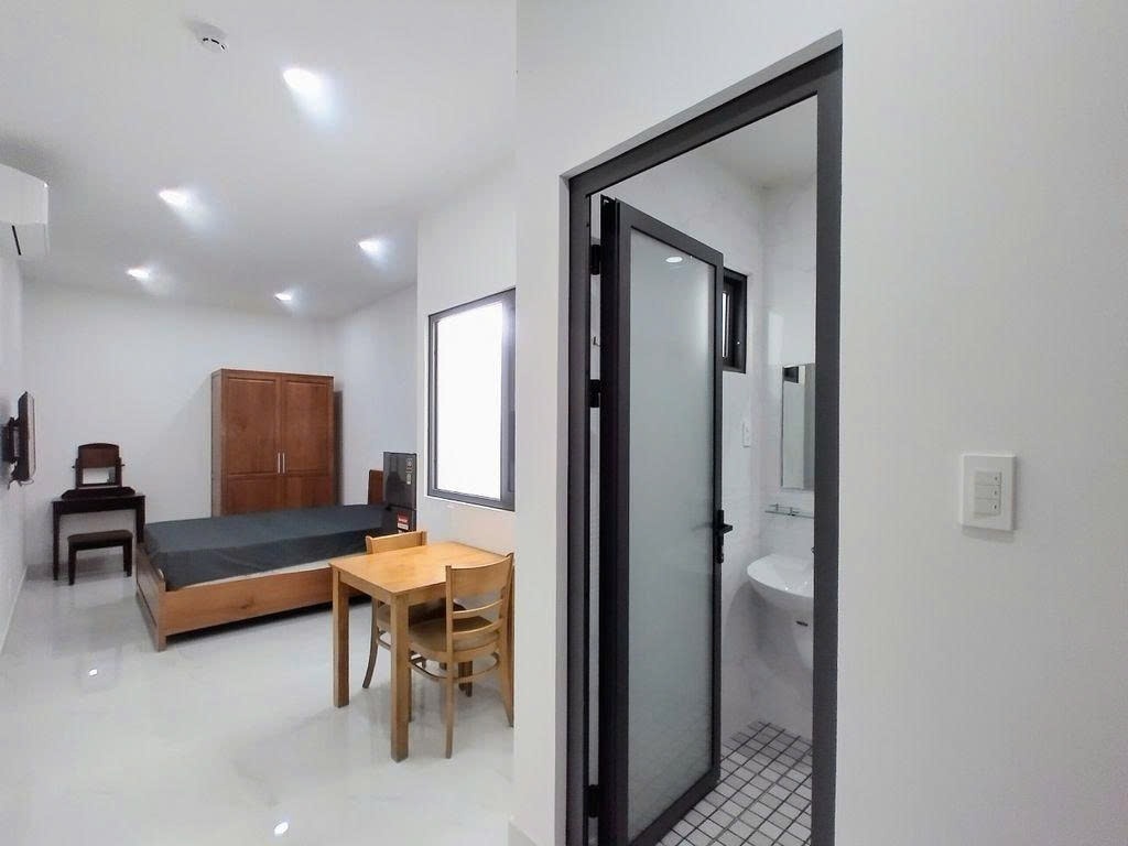 Phòng trọ PTC House Yên Thế - Tân Bình - Phòng (*)