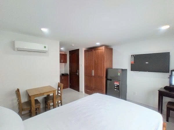 Phòng trọ PTC House Yên Thế - Tân Bình - Phòng (*)