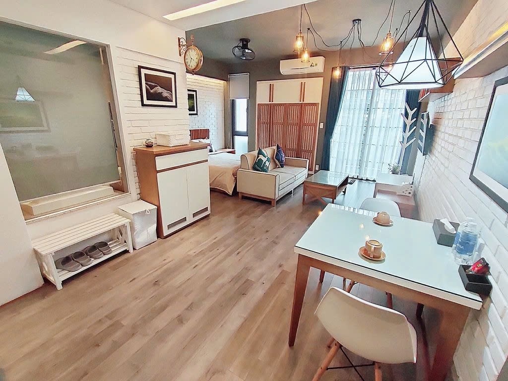 Phòng trọ Studio 40m2 tại PTC House Liễu Giai - Ba Đình  - Phòng khách