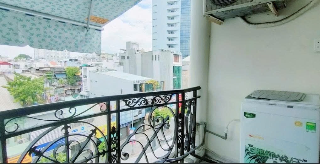 Phòng trọ Studio 25m2 tại PTC House Đinh Tiên Hoàng - Quận 1 - Ban công