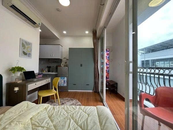 Phòng trọ PTC House Đường C18 - Tân Bình - Phòng (*)