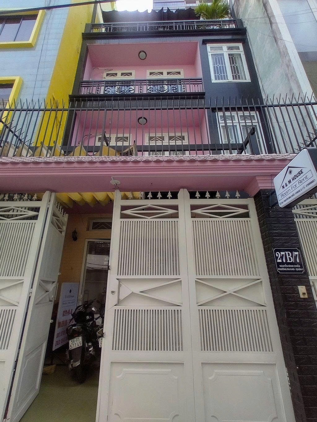 Phòng trọ PTC House Nguyễn Đình Chiểu - Quận 1 - Toàn cảnh tòa nhà (*)