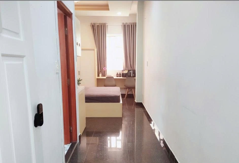 Phòng trọ PTC House Nguyễn Văn Cừ - Quận 1 - Phòng (*)