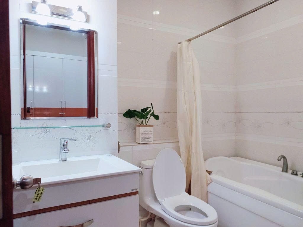 Phòng trọ 1 Phòng ngủ 40m2 tại PTC House Thái Văn Lung 4 - Quận 1 - Phòng tắm