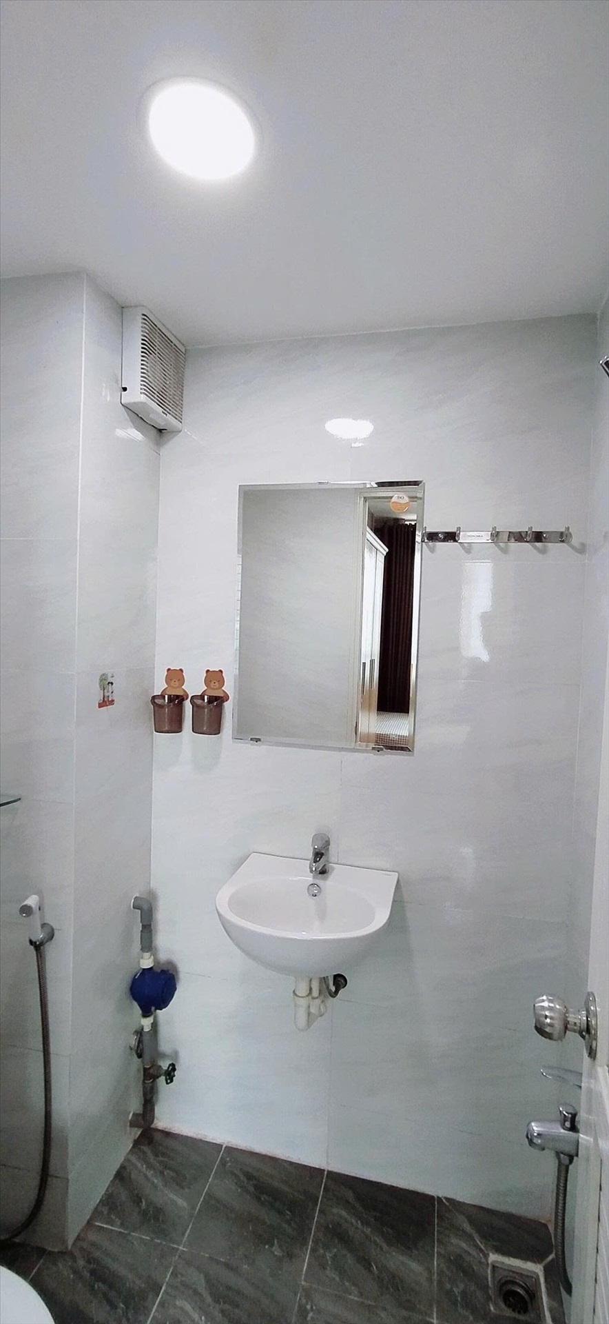 Phòng trọ Duplex 20m2 tại PTC House Bà Lê Chân - Quận 1 - Phòng tắm