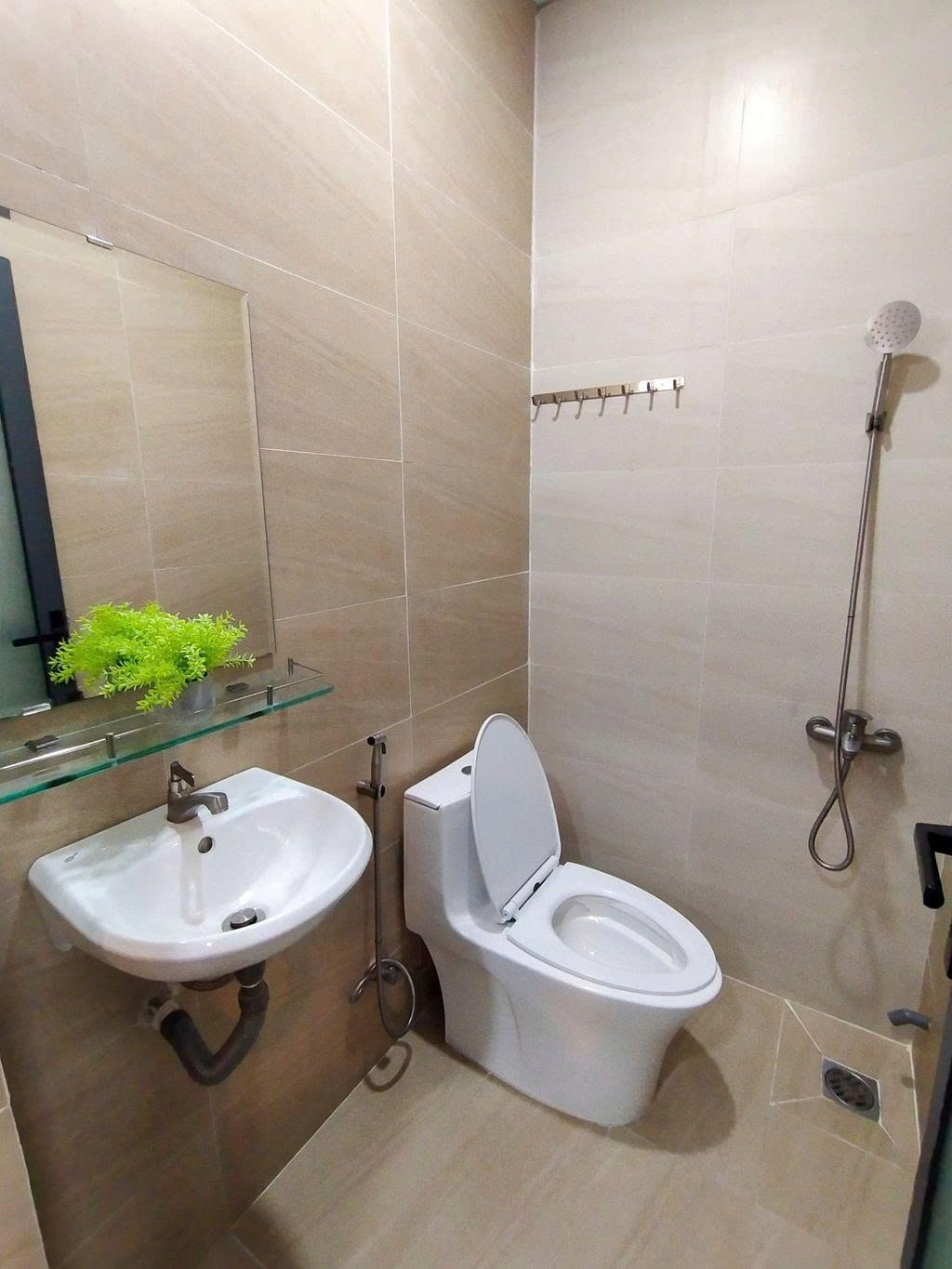 Phòng trọ Studio 25m2 tại PTC House Đường 37 - Quận 7 - Phòng tắm