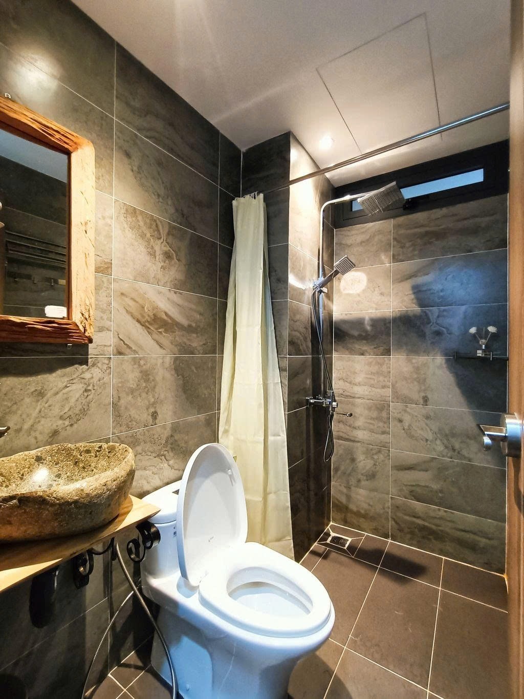 Phòng trọ Studio 30m2 tại PTC House 2 Đường 62 - Quận 2 - Phòng tắm