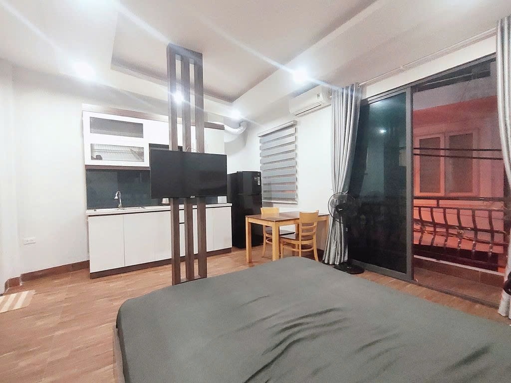 Phòng trọ Studio 35m2 tại PTC House Phan Kế Bính -  Ba Đình - Phòng ngủ