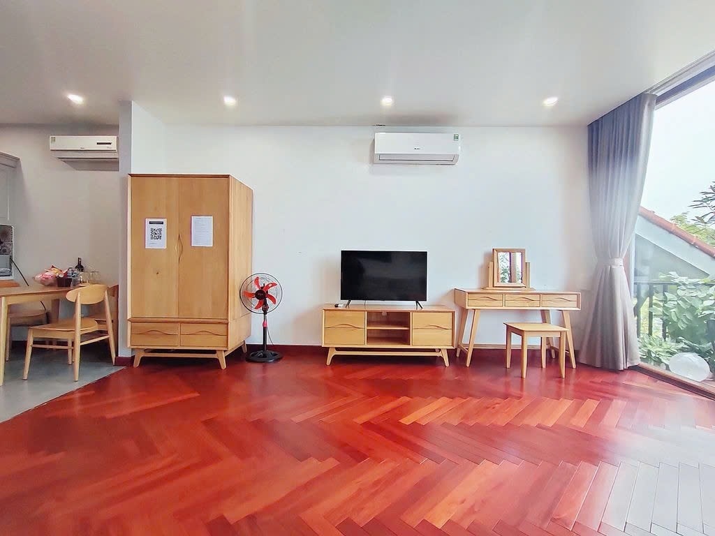 Phòng trọ Studio 75m2 tại PTC House Nguyễn Đình Thi - Tây Hồ - Phòng khách