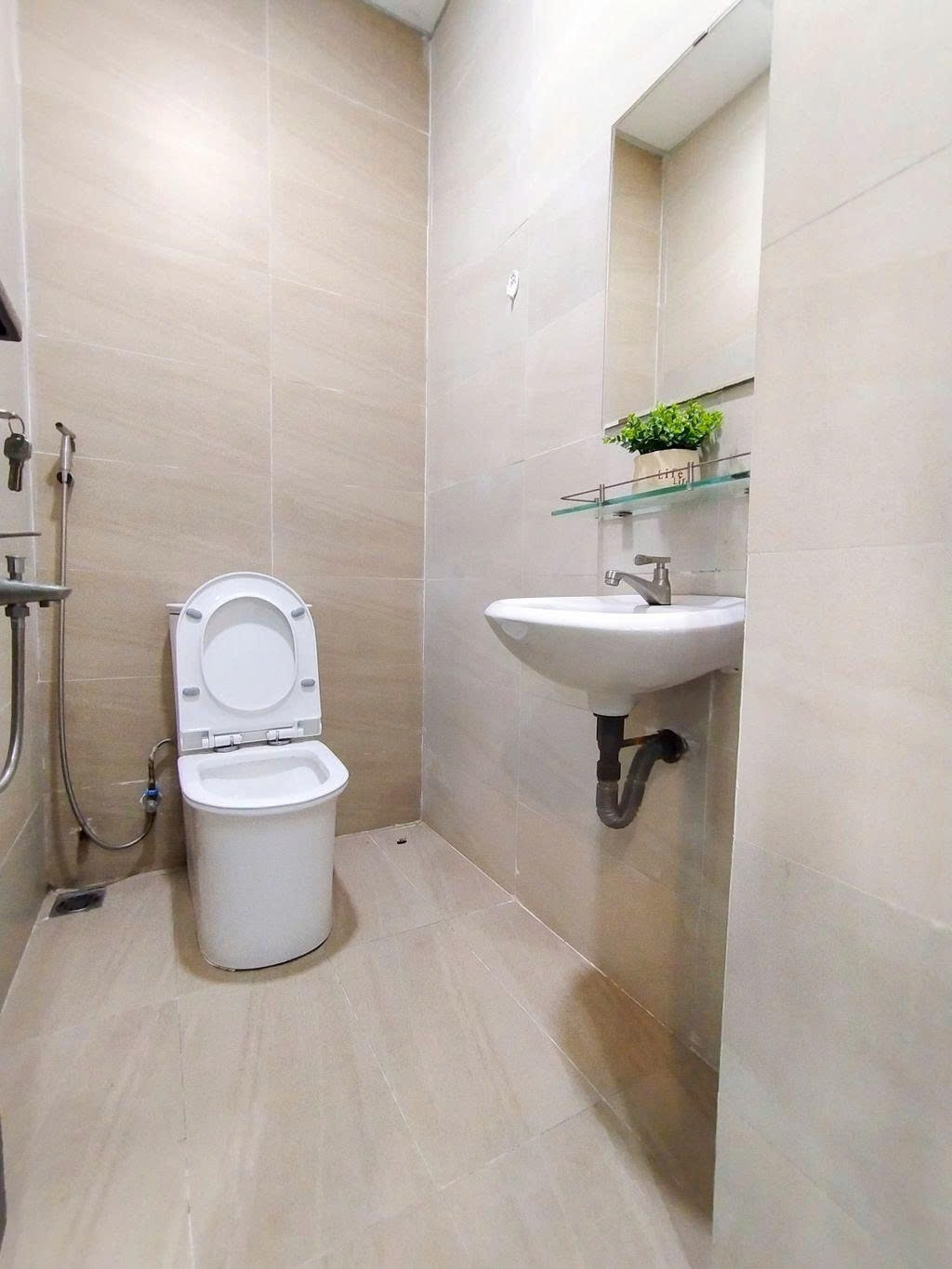 Phòng trọ Studio 15m2 tại PTC House Đường 4F - Quận 7 - Phòng tắm