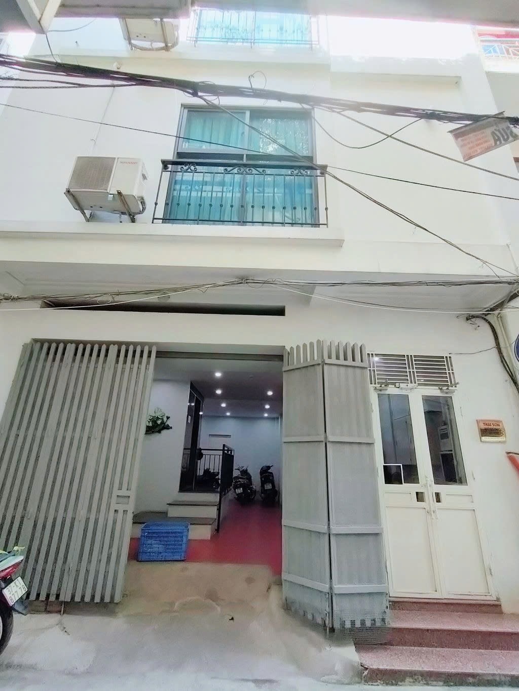 Phòng trọ PTC House Thuỵ Khuê  - Tây Hồ - Toàn cảnh tòa nhà (*)