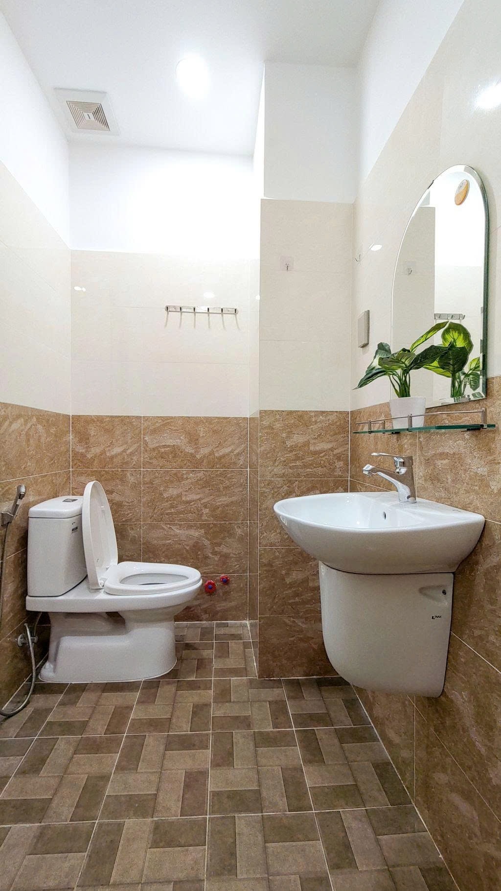 Phòng trọ Studio 20m2 tại PTC House Đường số 8 - Quận 7 - Phòng tắm