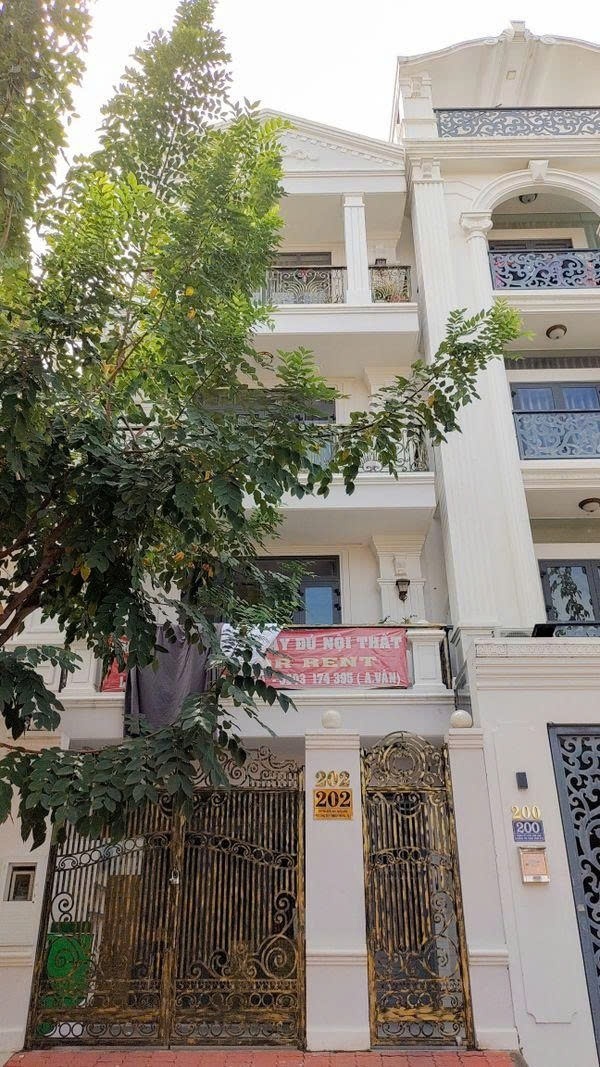 Phòng trọ PTC House Đường số 8 - Quận 7 - Toàn cảnh tòa nhà (*)