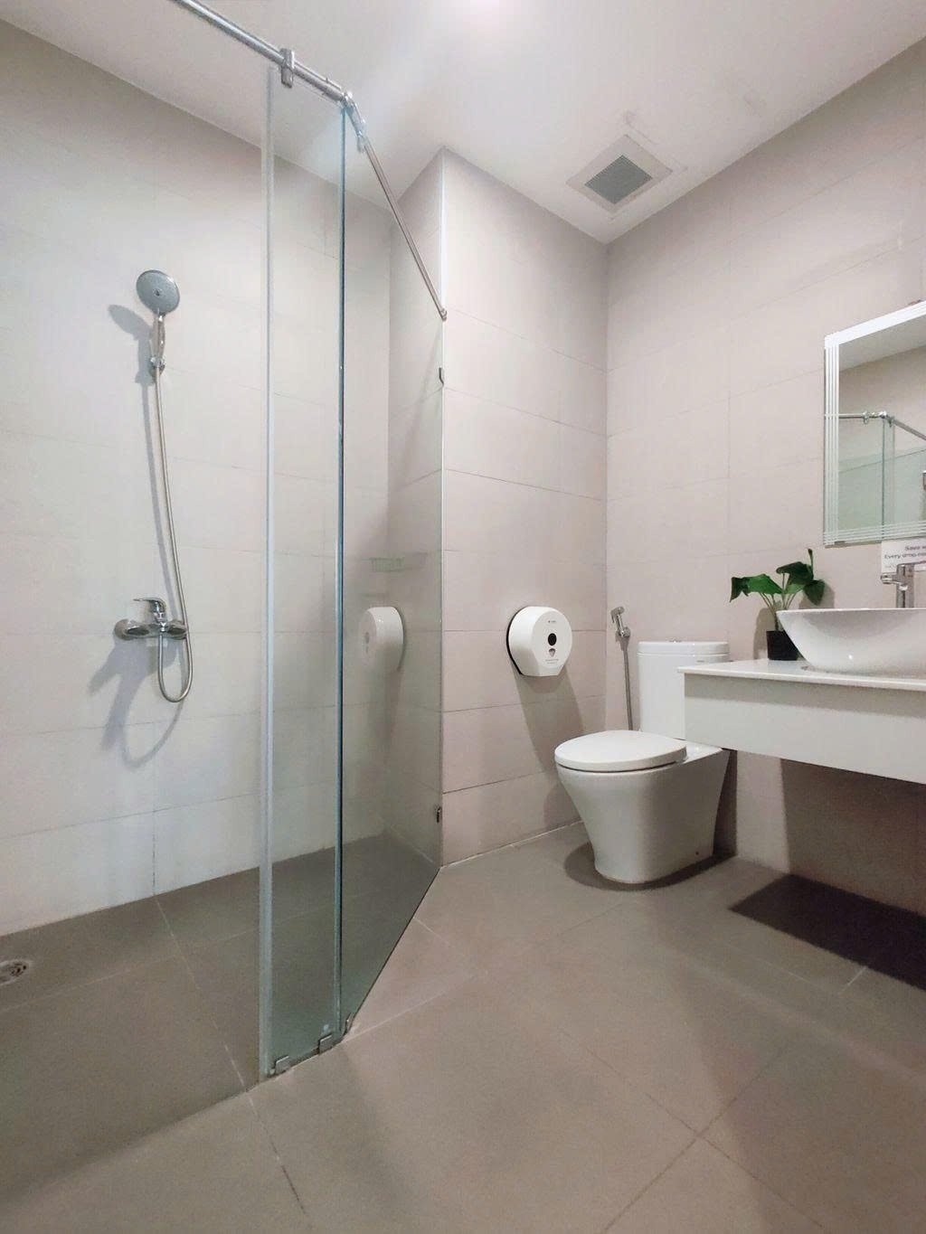 Phòng trọ Studio 25m2 tại PTC House Phan Tôn - Quận 1 - Phòng tắm