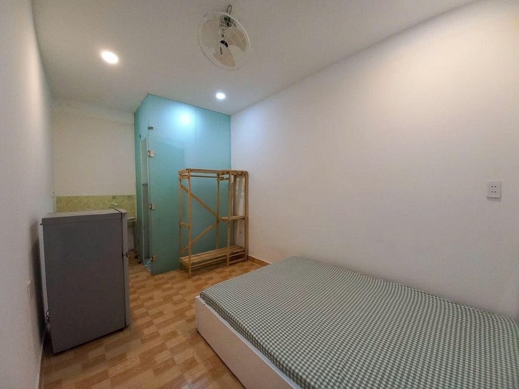 Phòng trọ PTC House Lý Thái Tổ - Quận 10 - Phòng (*)