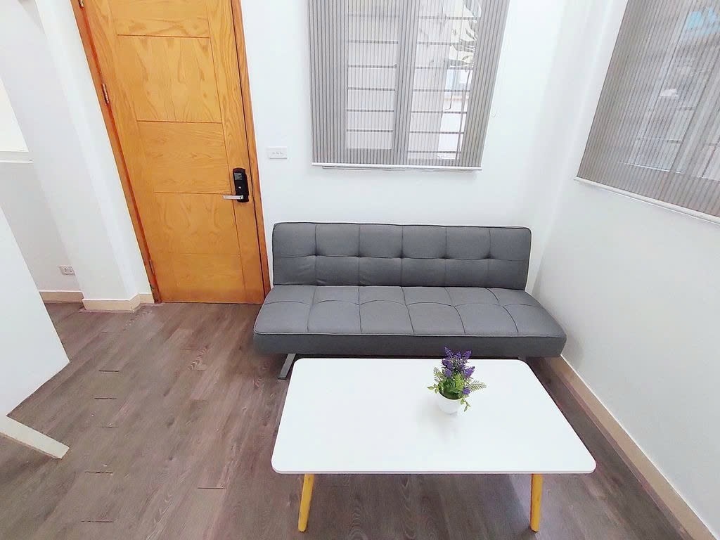Phòng trọ Studio 30m2 tại PTC House Thịnh Quang - Đống Đa  - Phòng khách