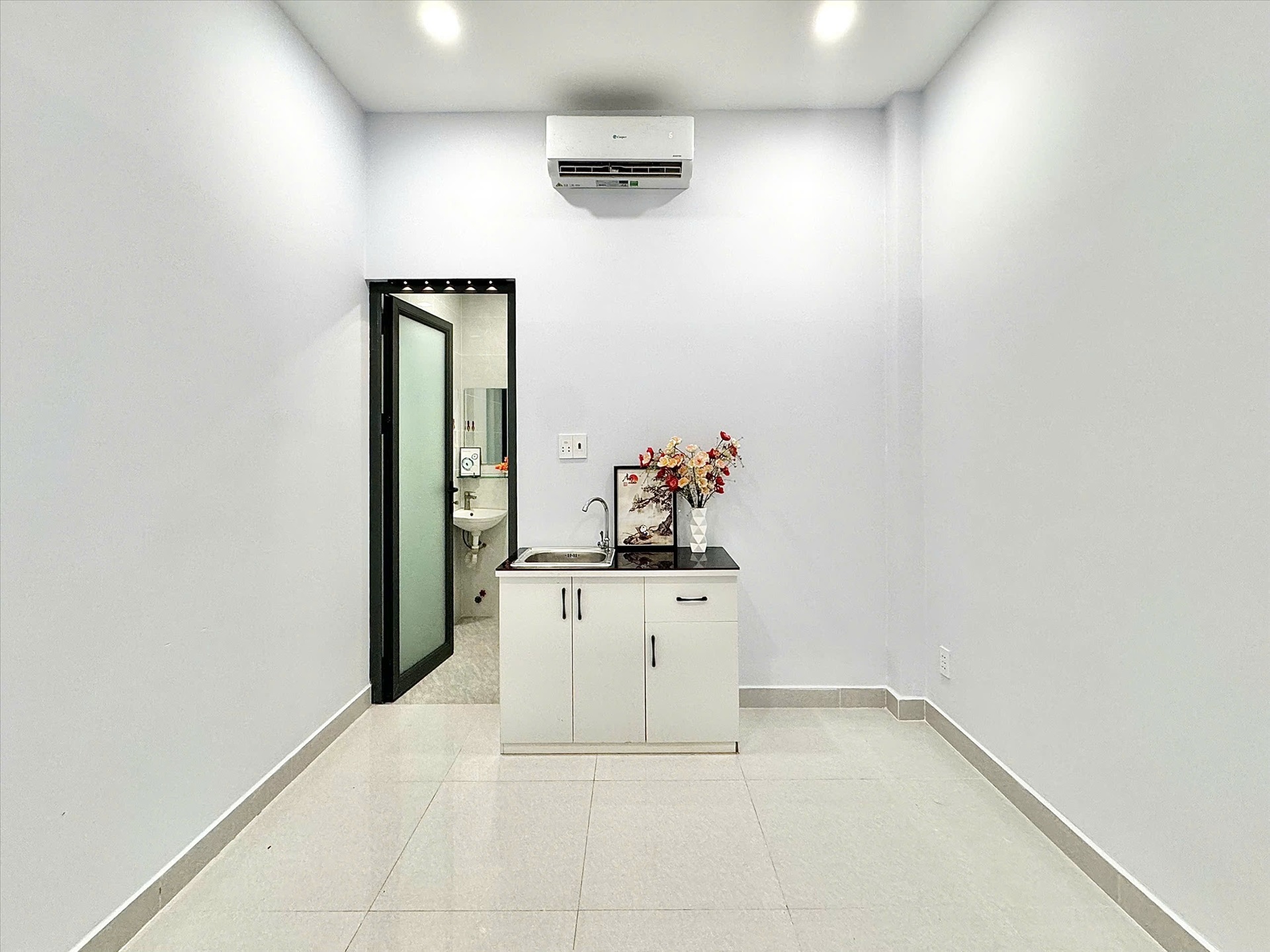 Phòng trọ Lacasa Năm Châu - Tân Bình - Phòng (*)