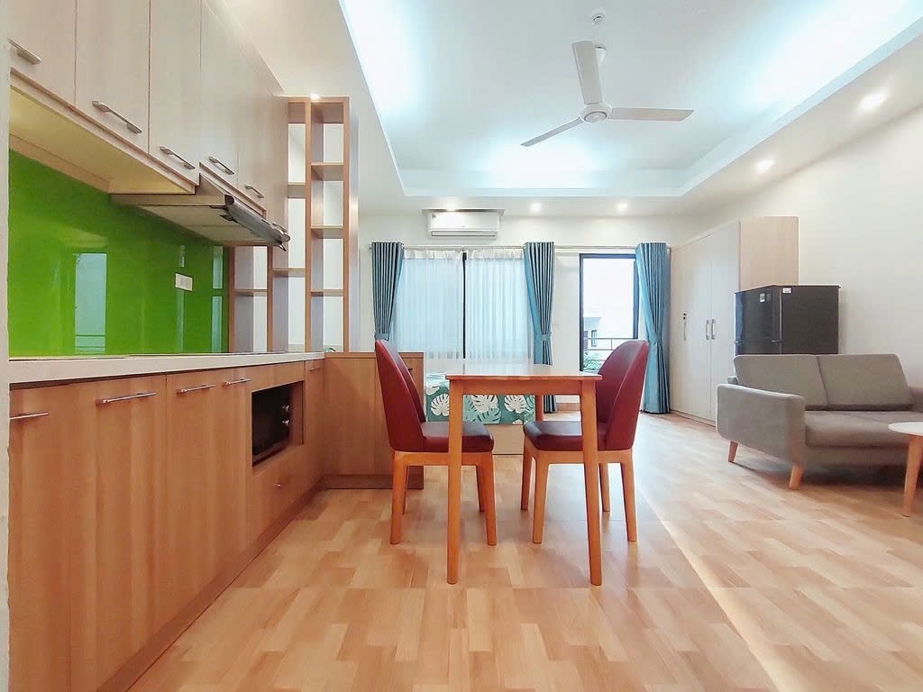 Phòng trọ PTC House Nghi Tàm - Tây Hồ - Phòng (*)