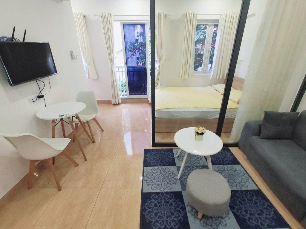 Phòng trọ 1 Phòng ngủ 35m2 tại PTC House Hoàng Sa - Quận 1 - Phòng khách