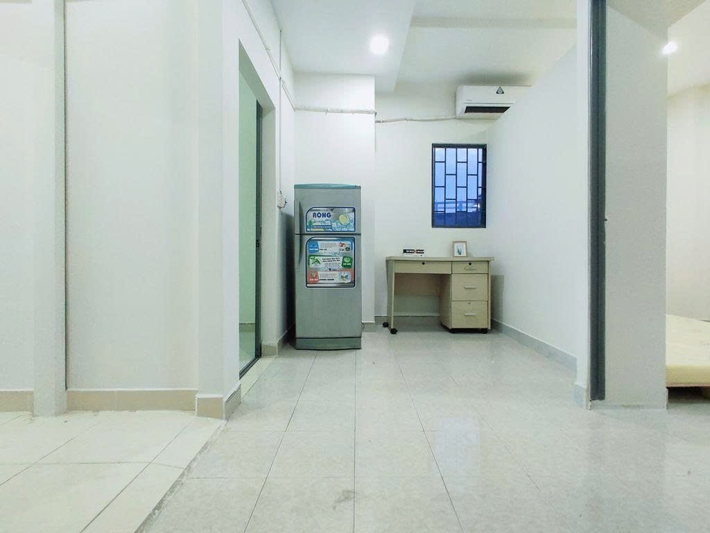 Phòng trọ 2 Phòng ngủ 30m2 tại PTC House 1 Thích Bửu Đăng - Gò Vấp - Phòng khách