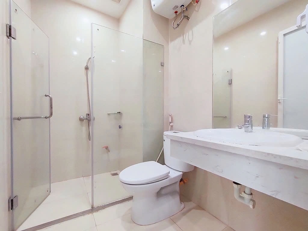 Phòng trọ 2 Phòng ngủ 50m2 tại PTC House Âu Cơ - Tây Hồ - Phòng tắm