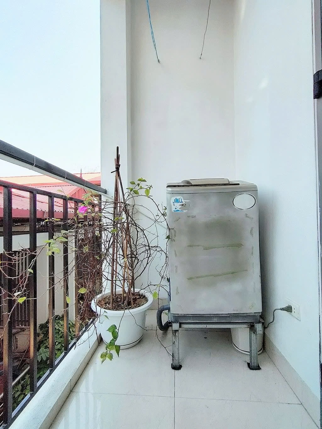 Phòng trọ 2 Phòng ngủ 50m2 tại PTC House Âu Cơ - Tây Hồ - Ban công