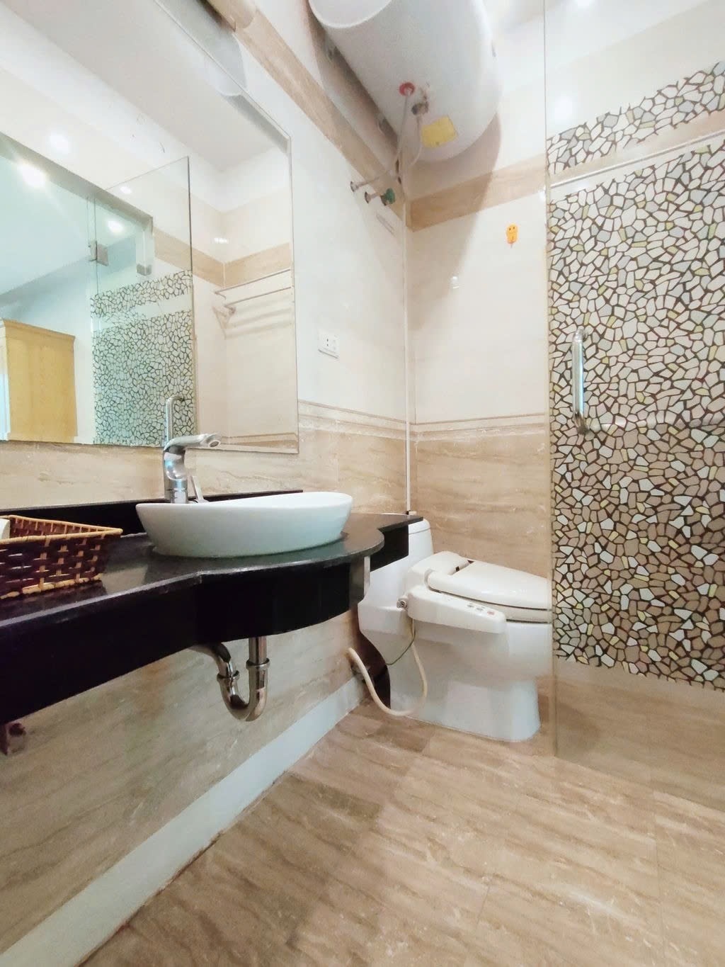 Phòng trọ 1 Phòng ngủ 50m2 tại PTC House Láng Hạ - Ba Đình - Phòng tắm