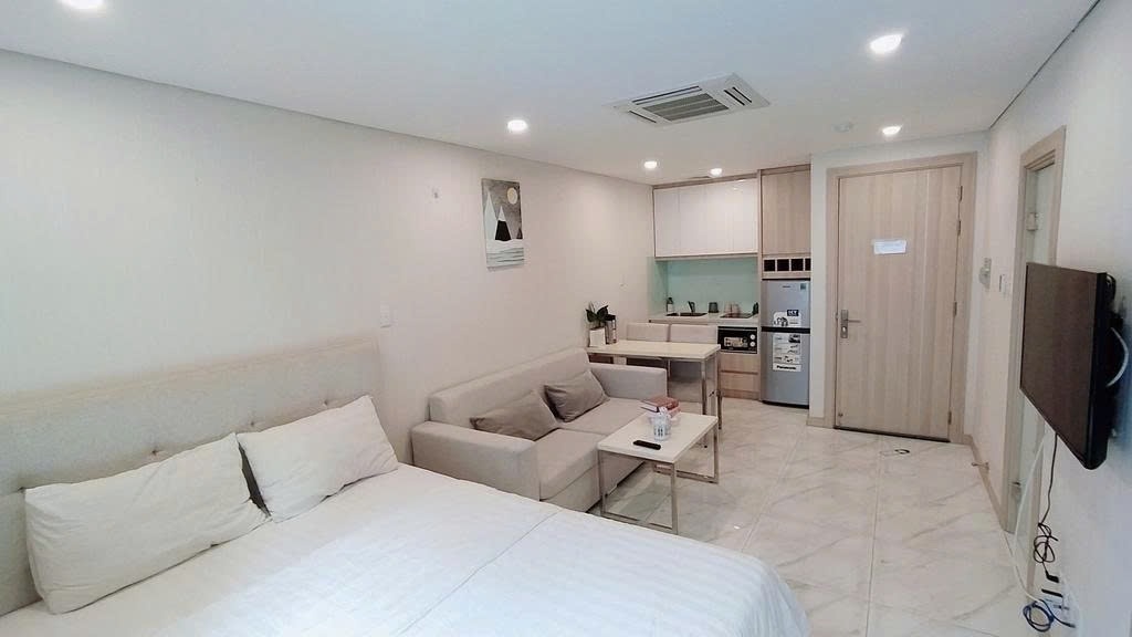 Phòng trọ Studio 25m2 tại PTC House 1 Thạch Thị Thanh - Quận 1 - Phòng khách