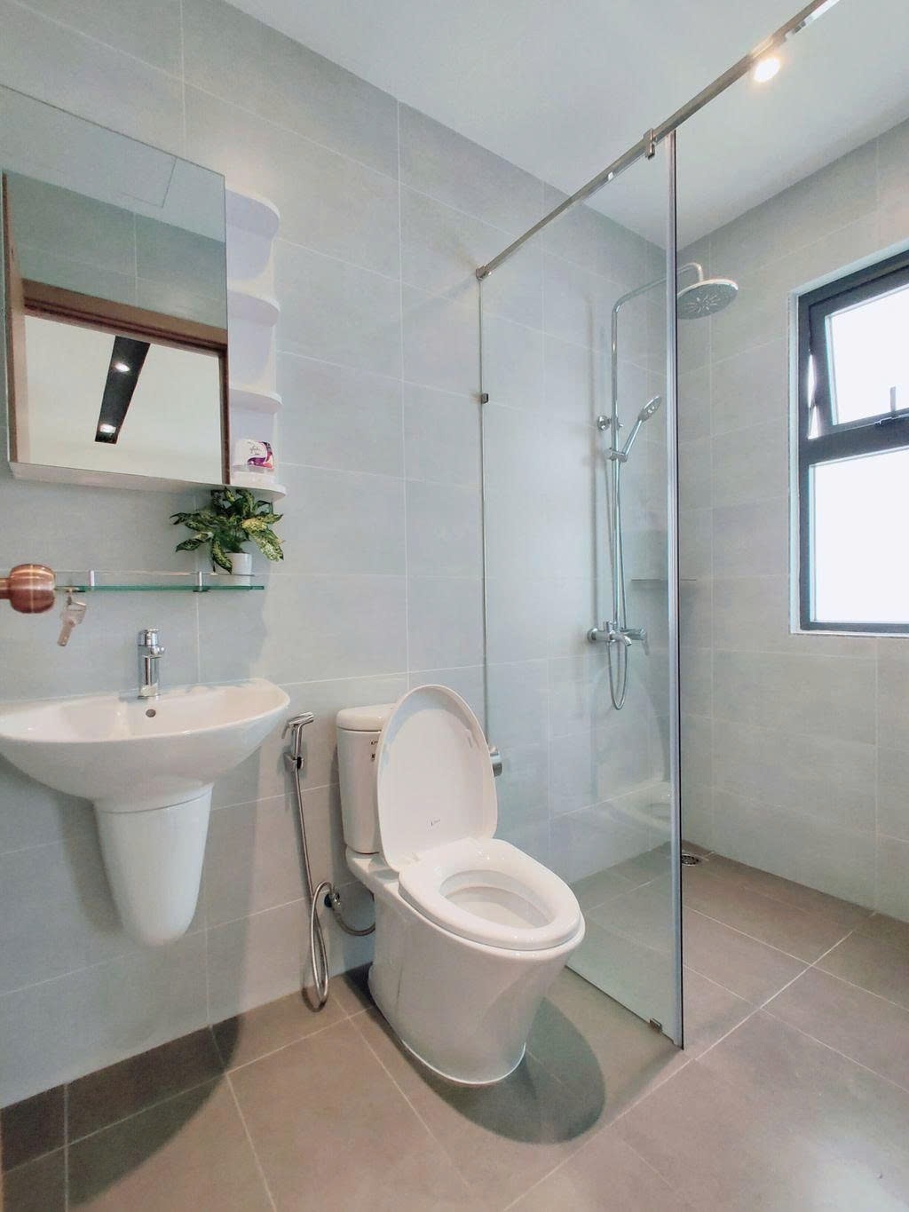 Phòng trọ 1 Phòng ngủ 40m2 tại PTC House Quốc Hương - Quận 2 - Phòng tắm