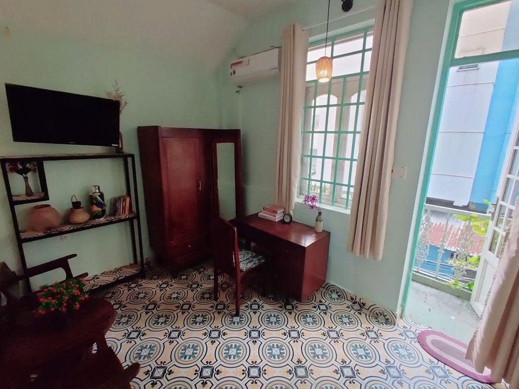 Phòng trọ Studio 35m2 tại PTC House 1 Đinh Tiên Hoàng - Quận 1 - Góc làm việc