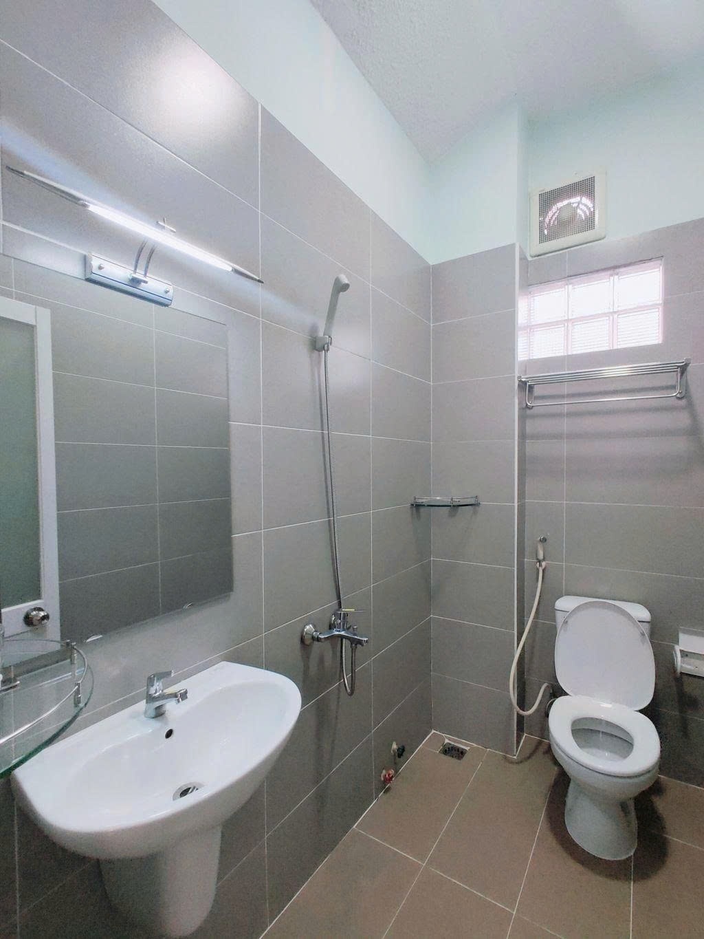 Phòng trọ Studio 35m2 tại PTC House 1 Đinh Tiên Hoàng - Quận 1 - Phòng tắm