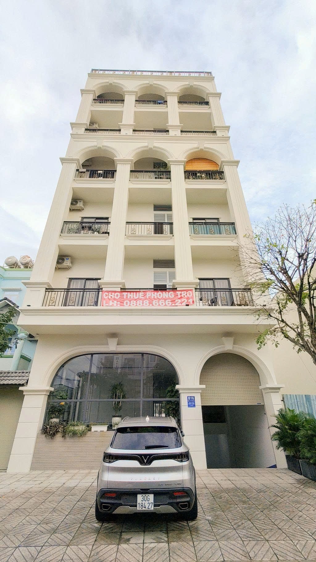 Phòng trọ PTC House 2 Cao Thị Chính - Quận 7 - Toàn cảnh tòa nhà (*)