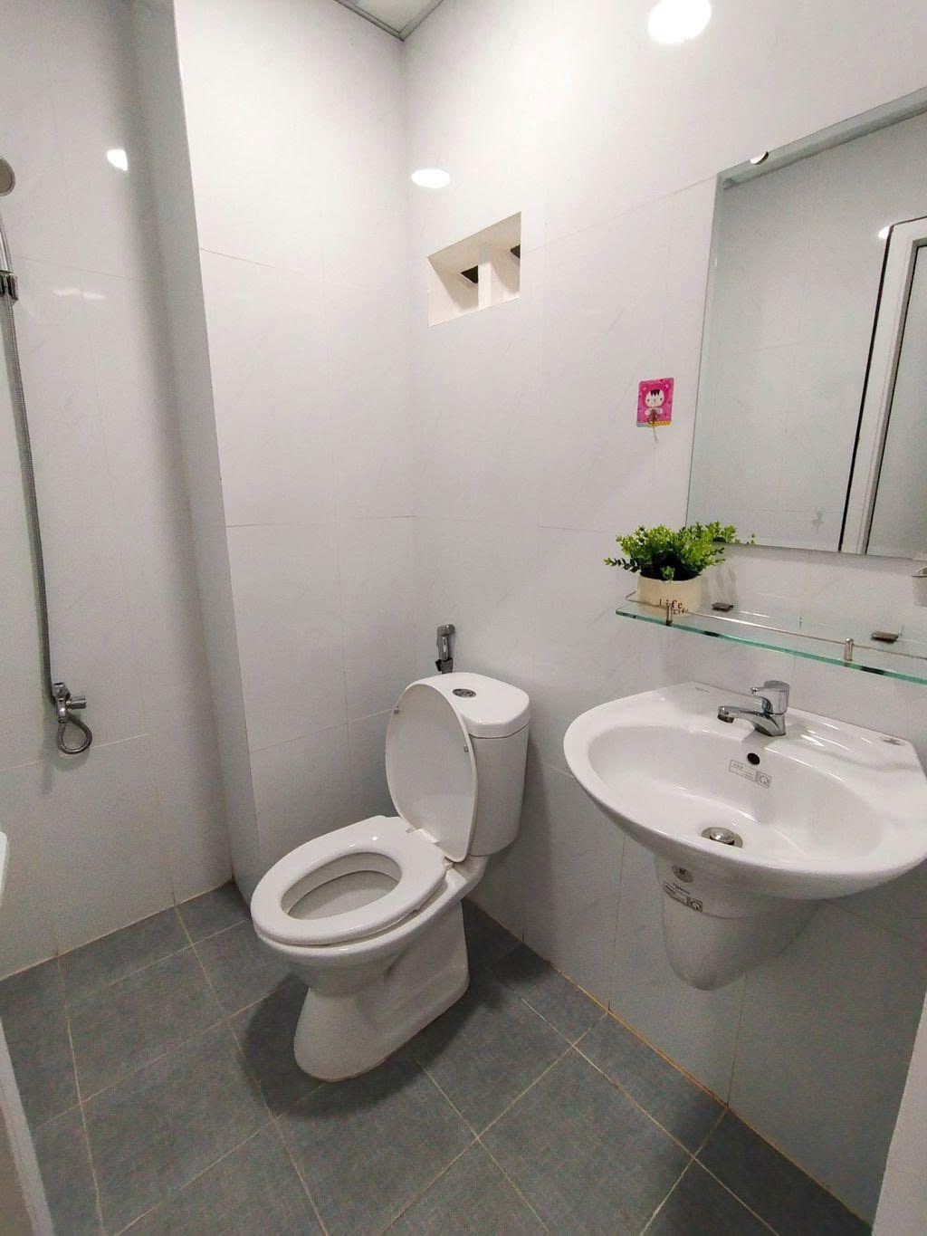 Phòng trọ Studio 25m2 tại PTC House 2 Hoàng Hoa Thám - Bình Thạnh - Phòng tắm