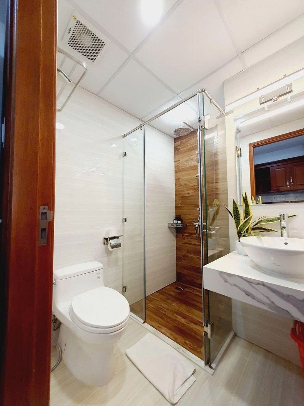 Phòng trọ Studio 25m2 tại PTC House Cách Mạng Tháng 8 - Quận 1 - Phòng tắm