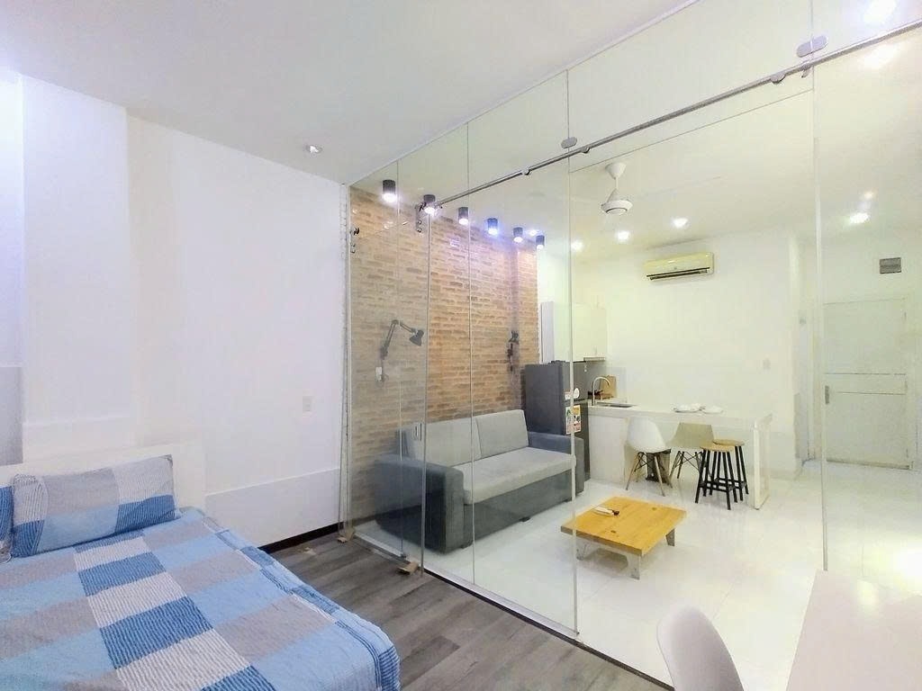 Phòng trọ 1 Phòng ngủ 40m2 tại PTC House Ký Con - Quận 1  - Phòng khách