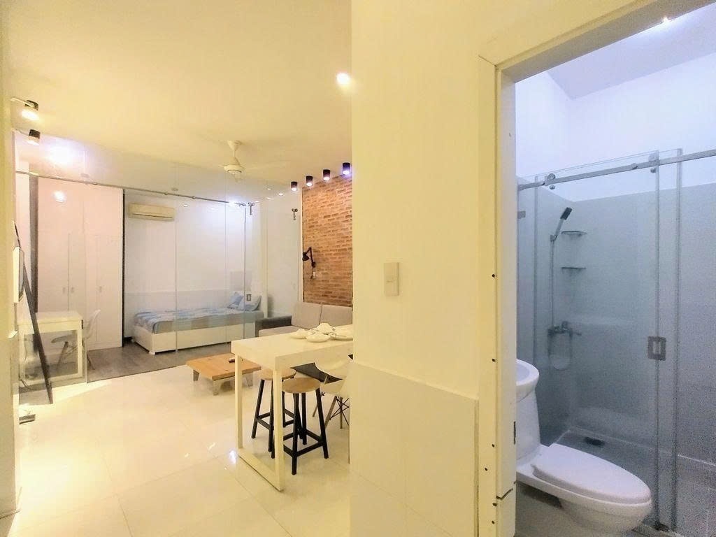 Phòng trọ 1 Phòng ngủ 40m2 tại PTC House Ký Con - Quận 1  - Phòng khách