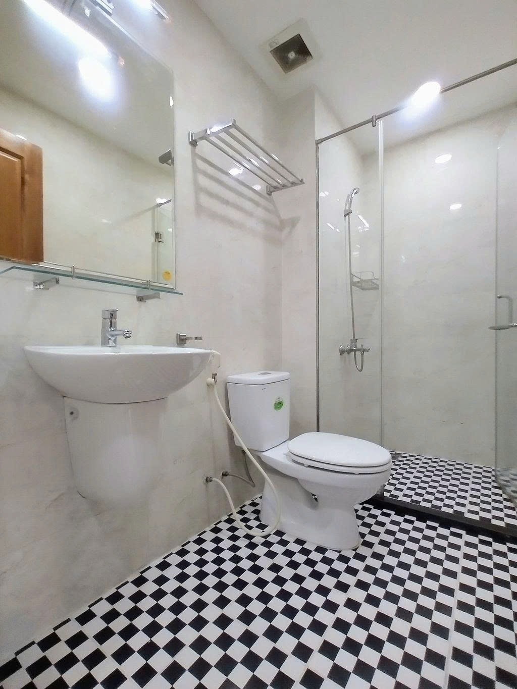 Phòng trọ 1 Phòng ngủ 30m2 tại PTC House Nguyễn Trọng Lội - Tân Bình - Phòng tắm