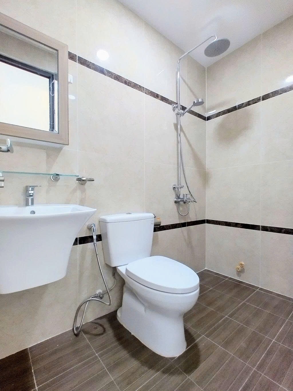 Phòng trọ Studio 20m2 tại PTC House Nguyễn Trãi - Quận 5 - Phòng tắm