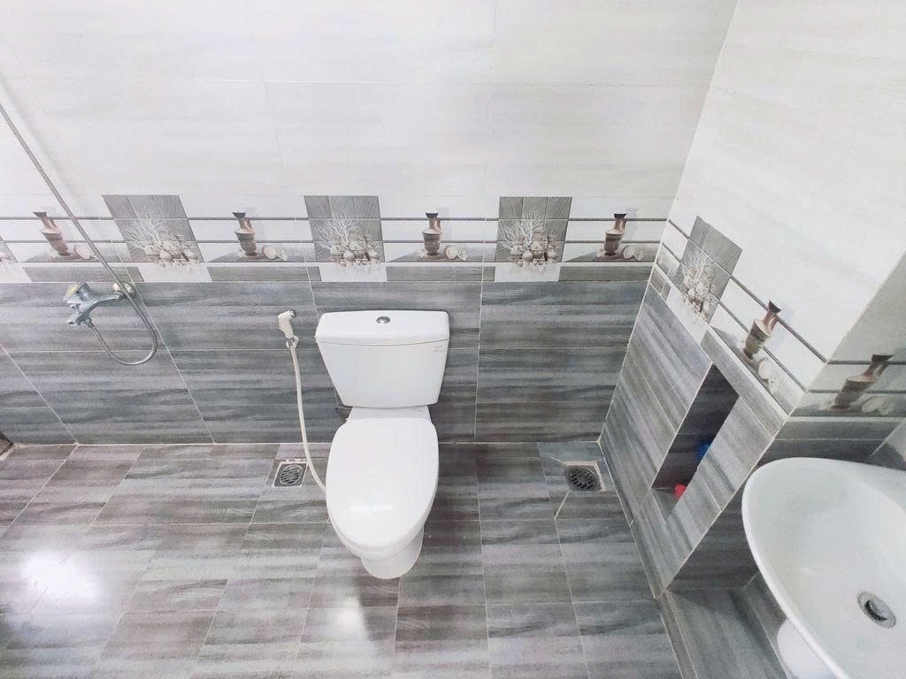 Phòng trọ Duplex 12m2 tại PTC House Đường Số 1 - Quận 7 - Phòng tắm