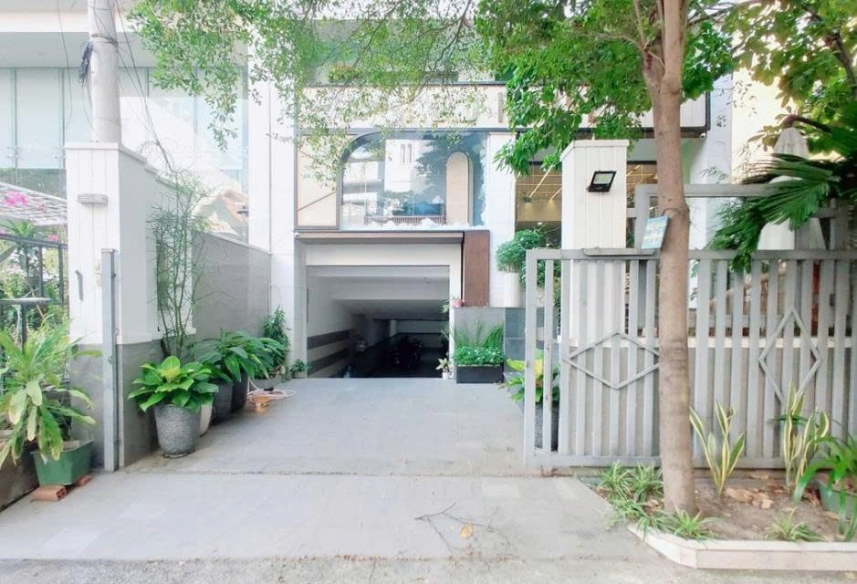 Phòng trọ PTC House 2 Đường 64 - Quận 2 - Toàn cảnh tòa nhà (*)