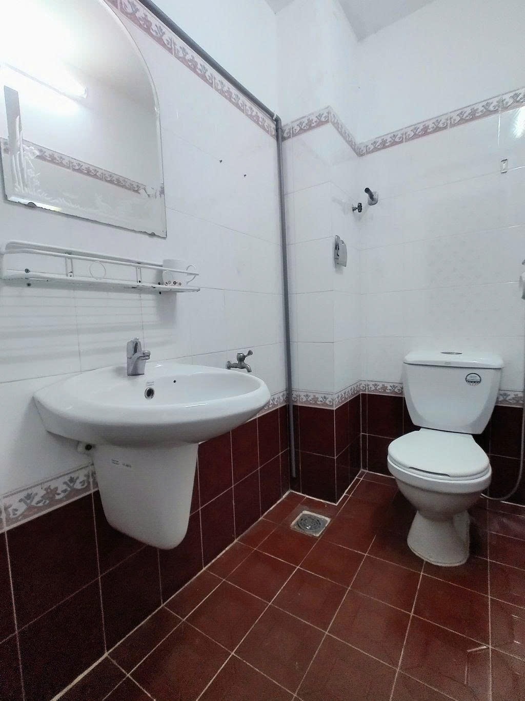 Phòng trọ Duplex 25m2 tại PTC House Nguyễn Đình Chiểu - Quận 1 - Phòng tắm