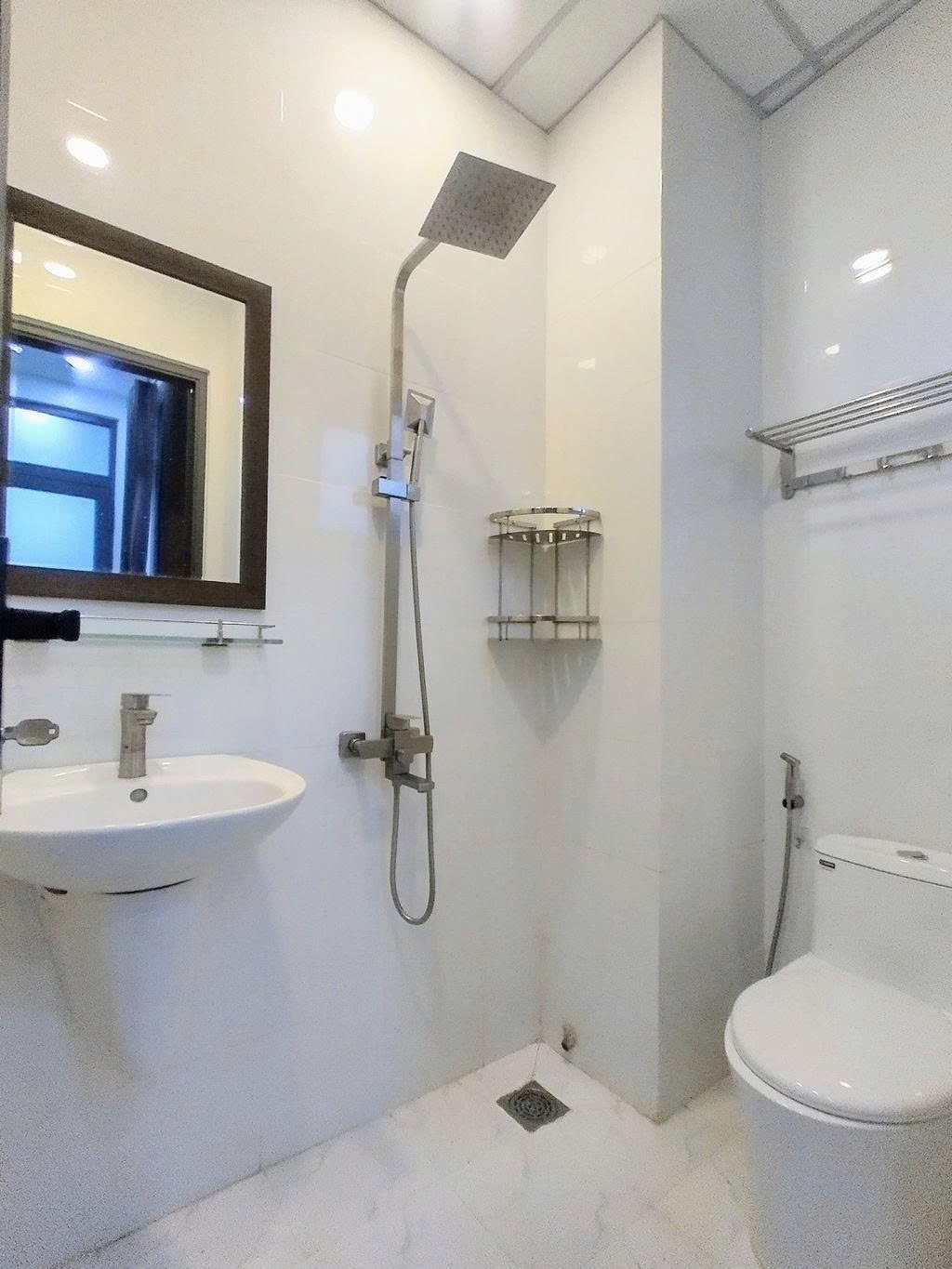 Phòng trọ Studio 20m2 tại PTC House Nguyễn Trung Trực - Bình Thạnh - Phòng tắm