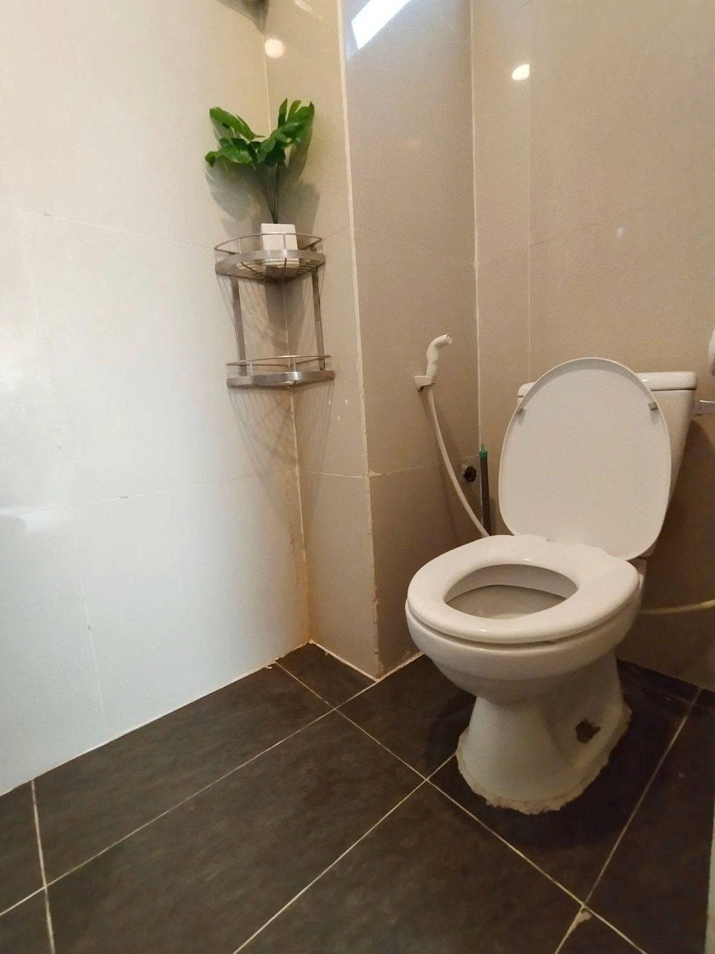 Phòng trọ Studio 30m2 tại PTC House Nguyễn Khoái - Quận 4 - Phòng tắm