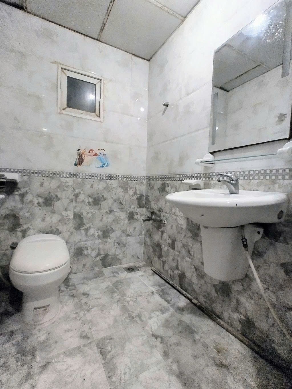 Phòng trọ Studio 20m2 tại PTC House Bùi Văn Thêm - Phú Nhuận - Phòng tắm