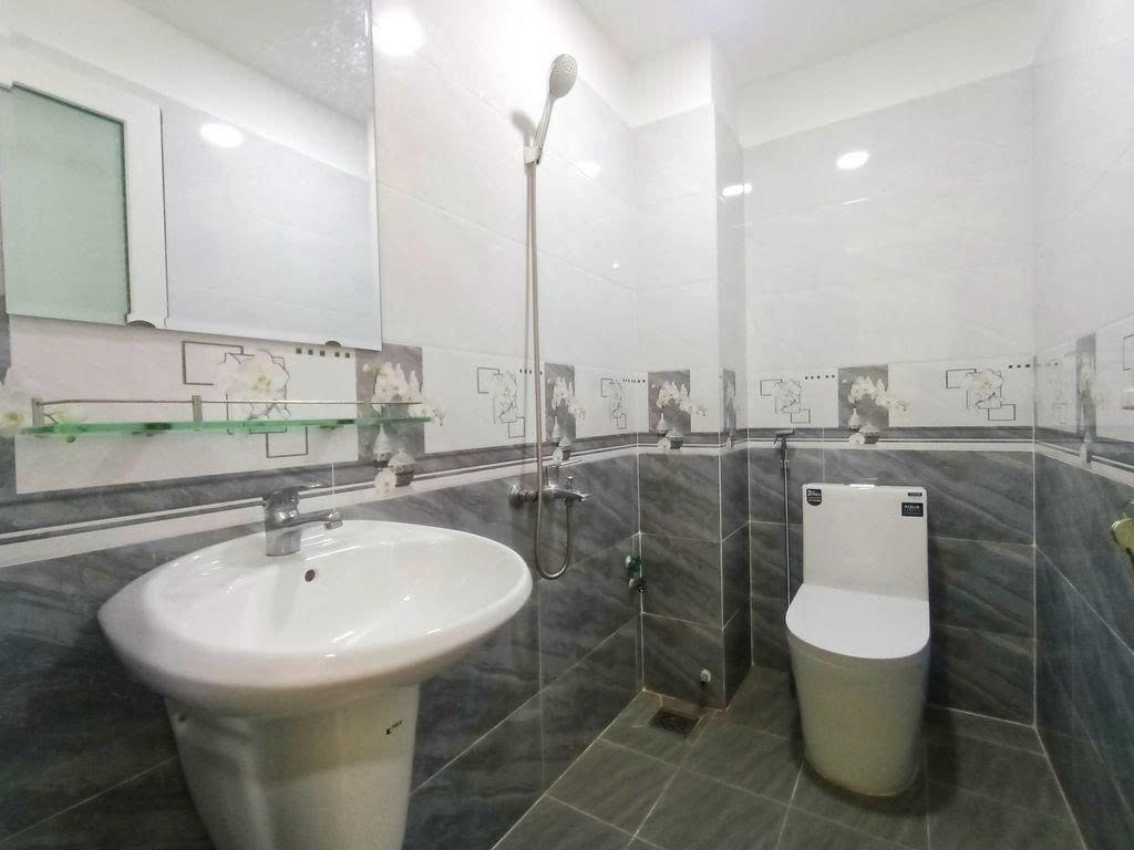 Phòng trọ Studio 25m2 tại PTC House 3 Nguyễn Văn Công - Gò Vấp - Phòng tắm