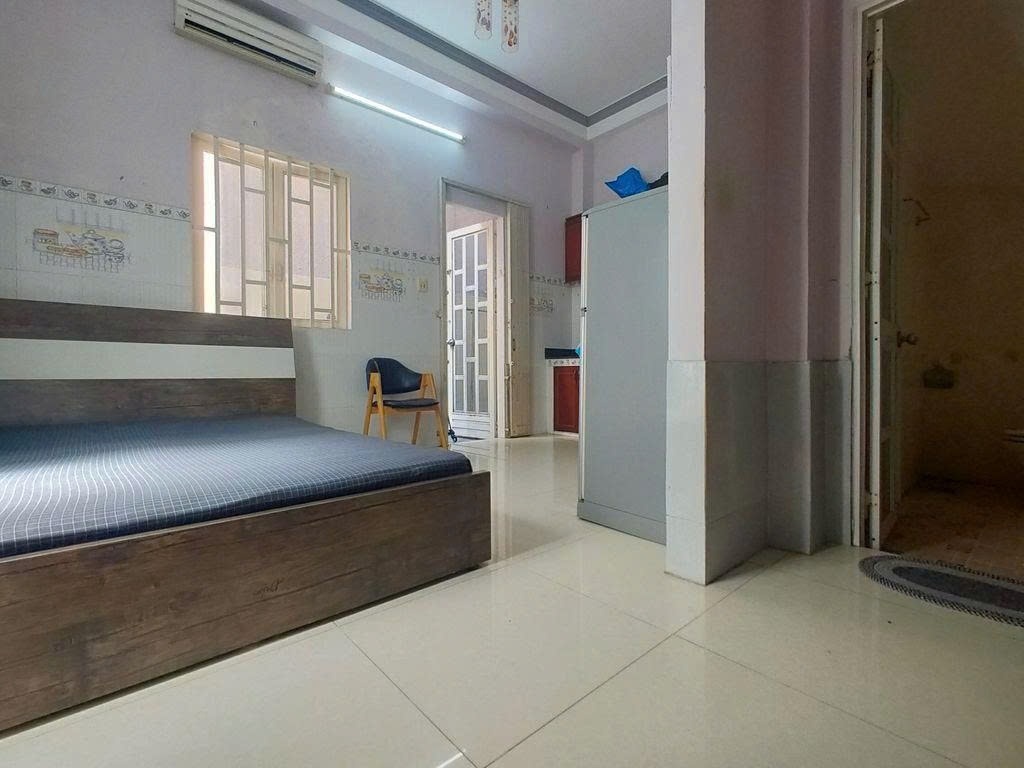 Phòng trọ PTC House1 Huỳnh Văn Bánh - Phú Nhuận - Phòng (*)