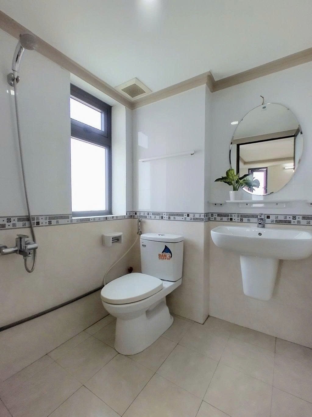 Phòng trọ Studio 12m2 tại PTC House Đường số 7 - Quận 7 - Phòng tắm