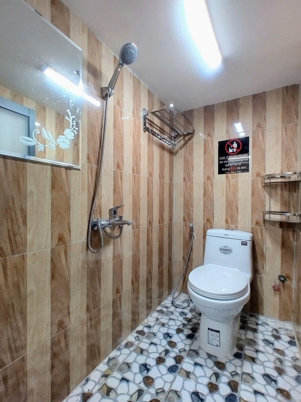 Phòng trọ Duplex 20m2 tại PTC House Đường số 3 - Gò Vấp - Phòng tắm